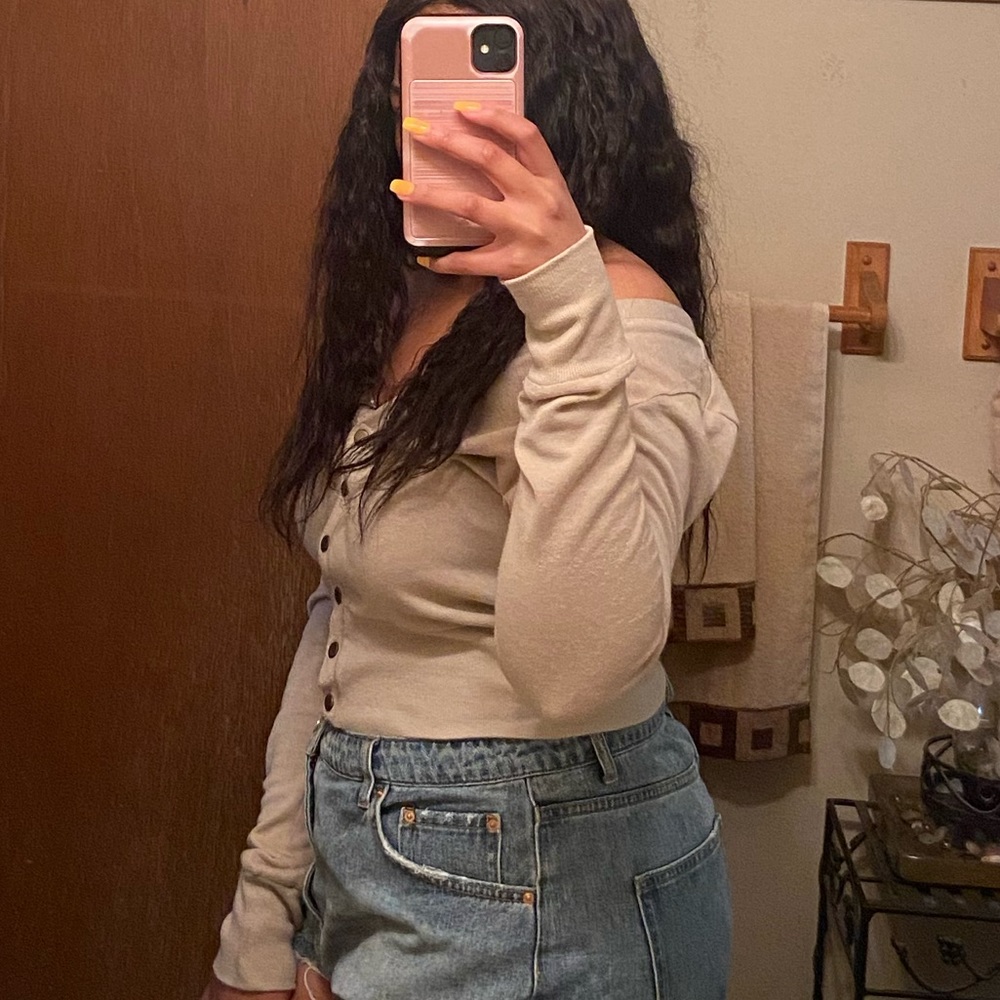 Tan Cardigan✨ - Picture 3 of 5